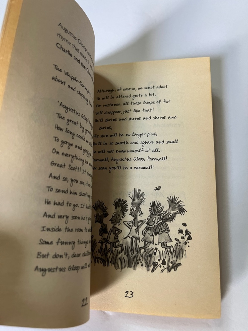 Vintage Roald Dahl's Incredible Chocolate Box Paperback Book - Picture 2 of 9
